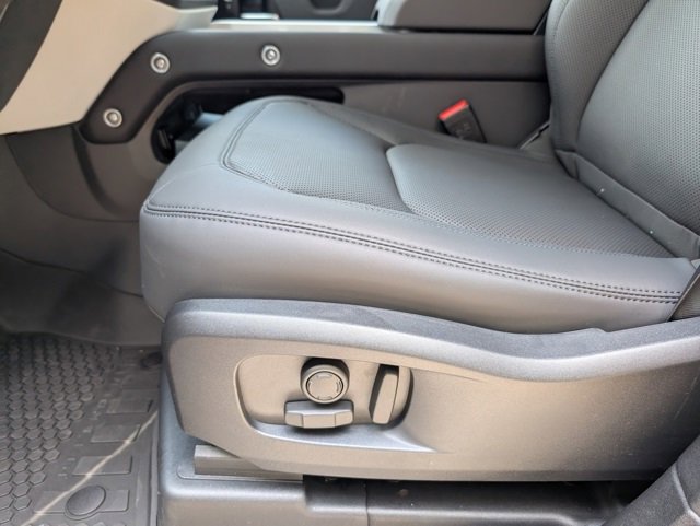 New 2025 Land Rover Defender 110 S image 25