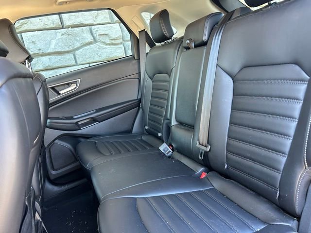 Used 2024 Ford Edge SEL w/ Convenience Package image 9