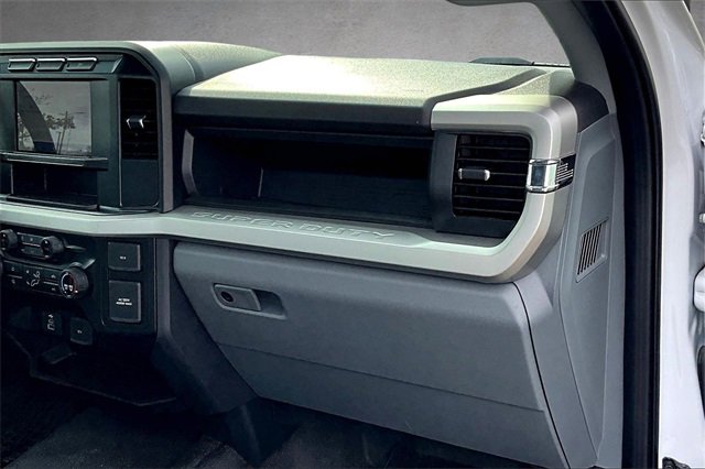 Used 2024 Ford F250 XL w/ Snow Plow/Camper Package image 10