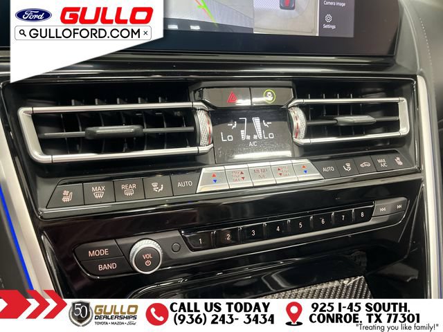 Used 2020 BMW M8 Convertible w/ M Carbon Exterior Package AWD/4WD image 24