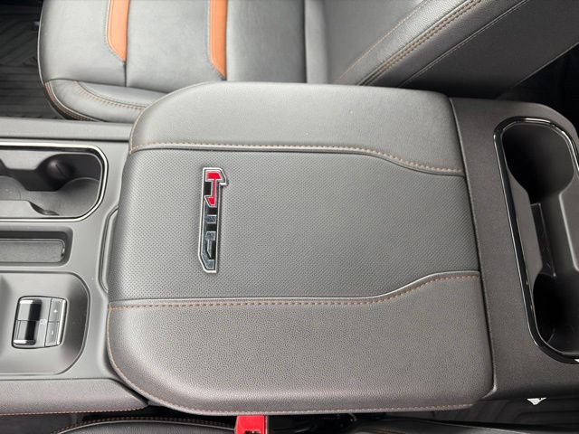 Used 2025 GMC Sierra 2500 AT4 w/ AT4 Preferred Package AWD/4WD image 16