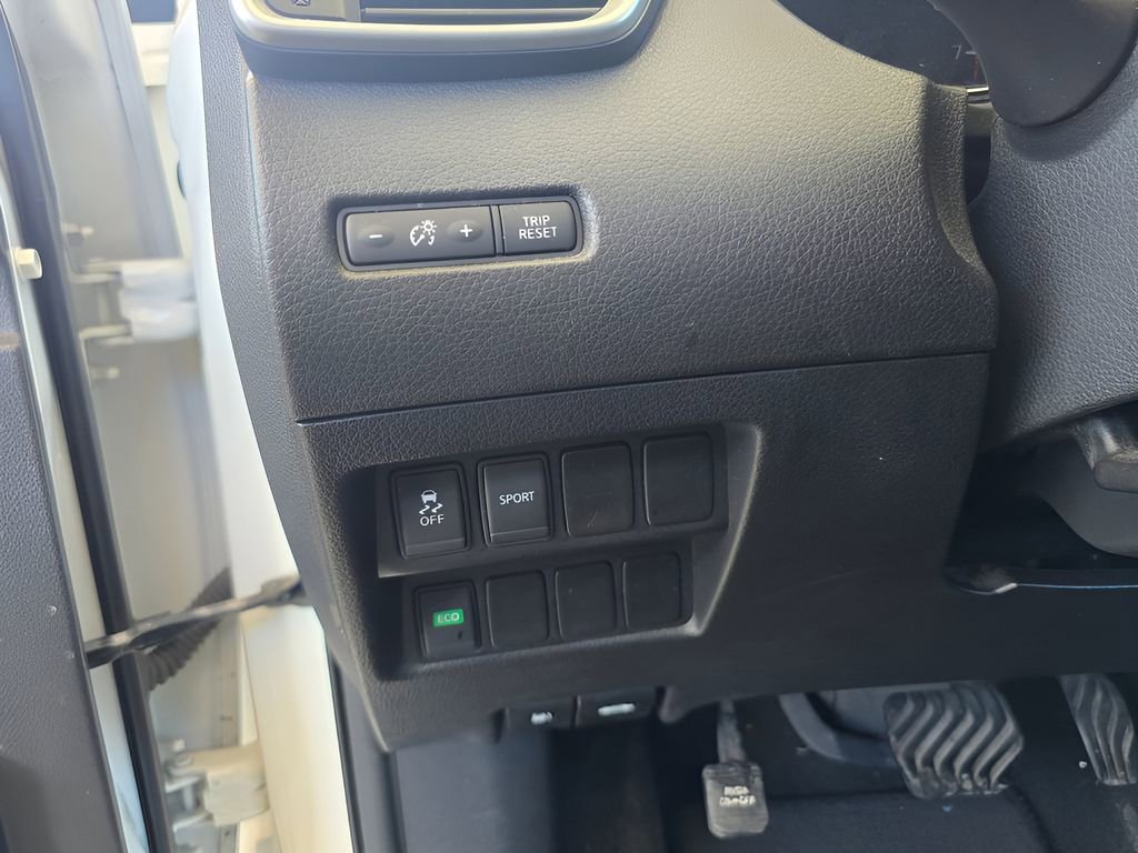 Used 2016 Nissan Rogue S image 43