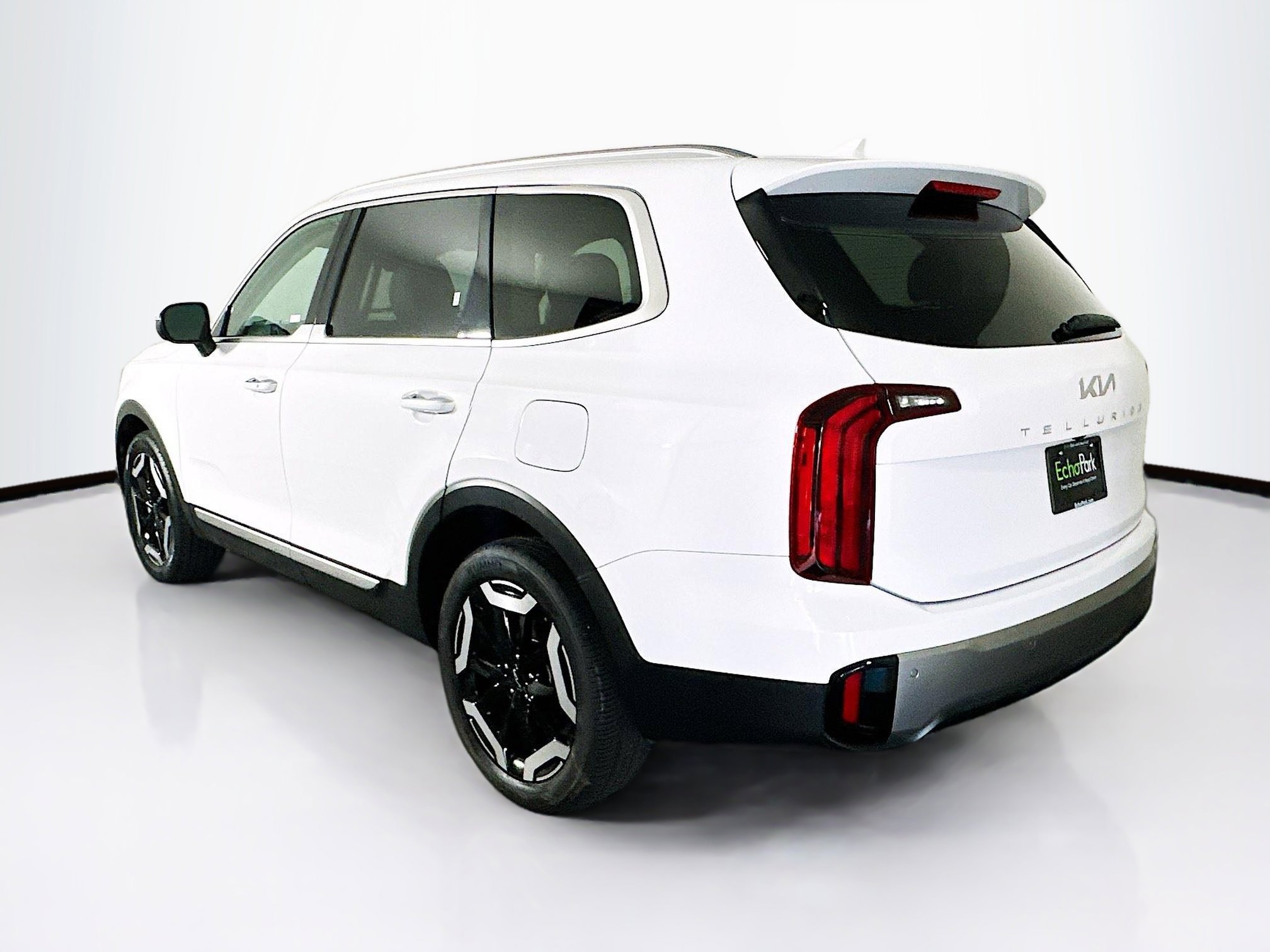 Used 2025 Kia Telluride S image 5