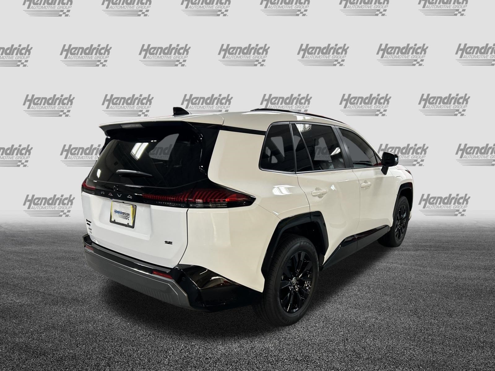 Used 2026 Toyota RAV4 SE AWD/4WD image 10