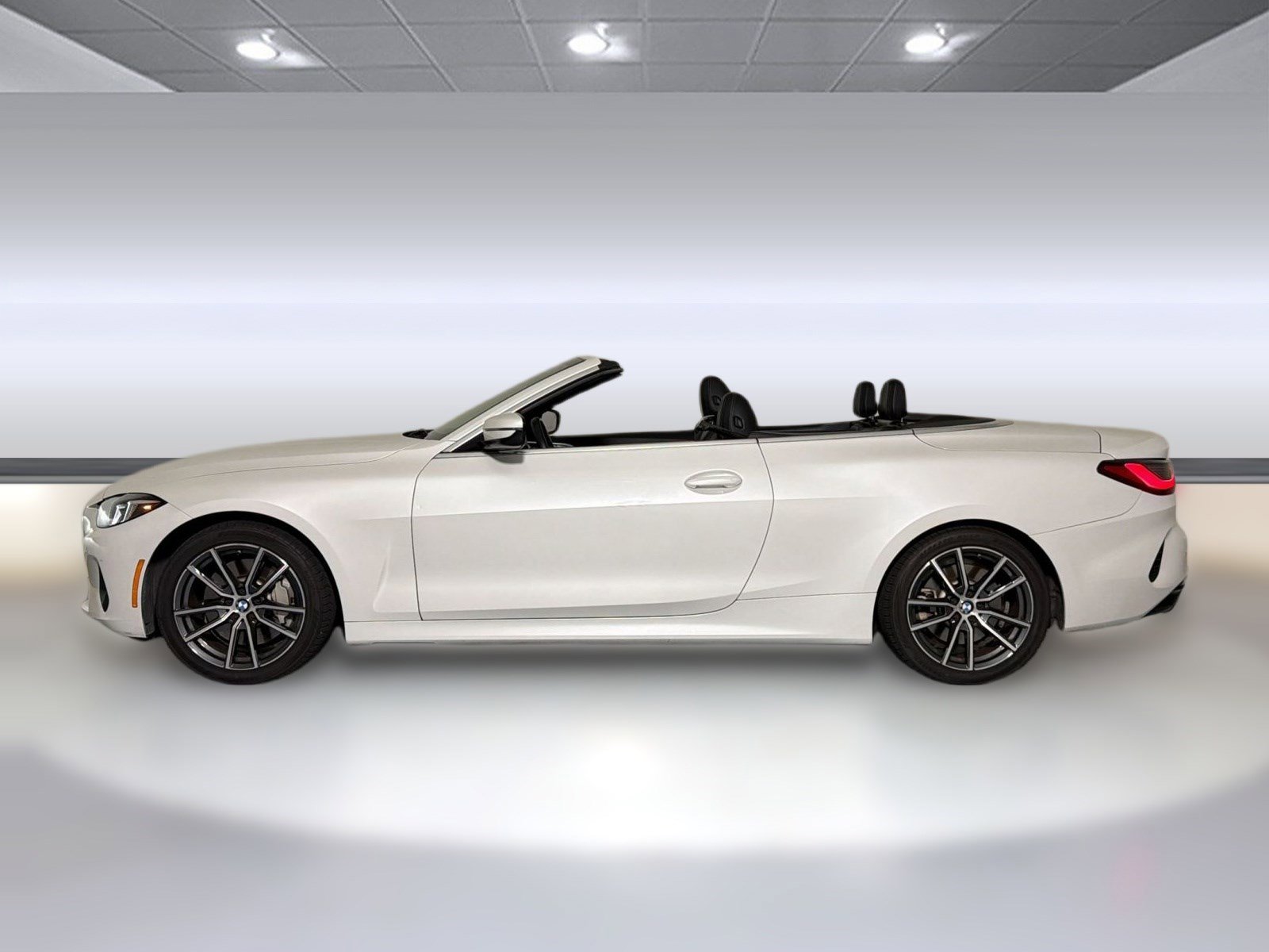 Used 2025 BMW 430i Convertible RWD image 2