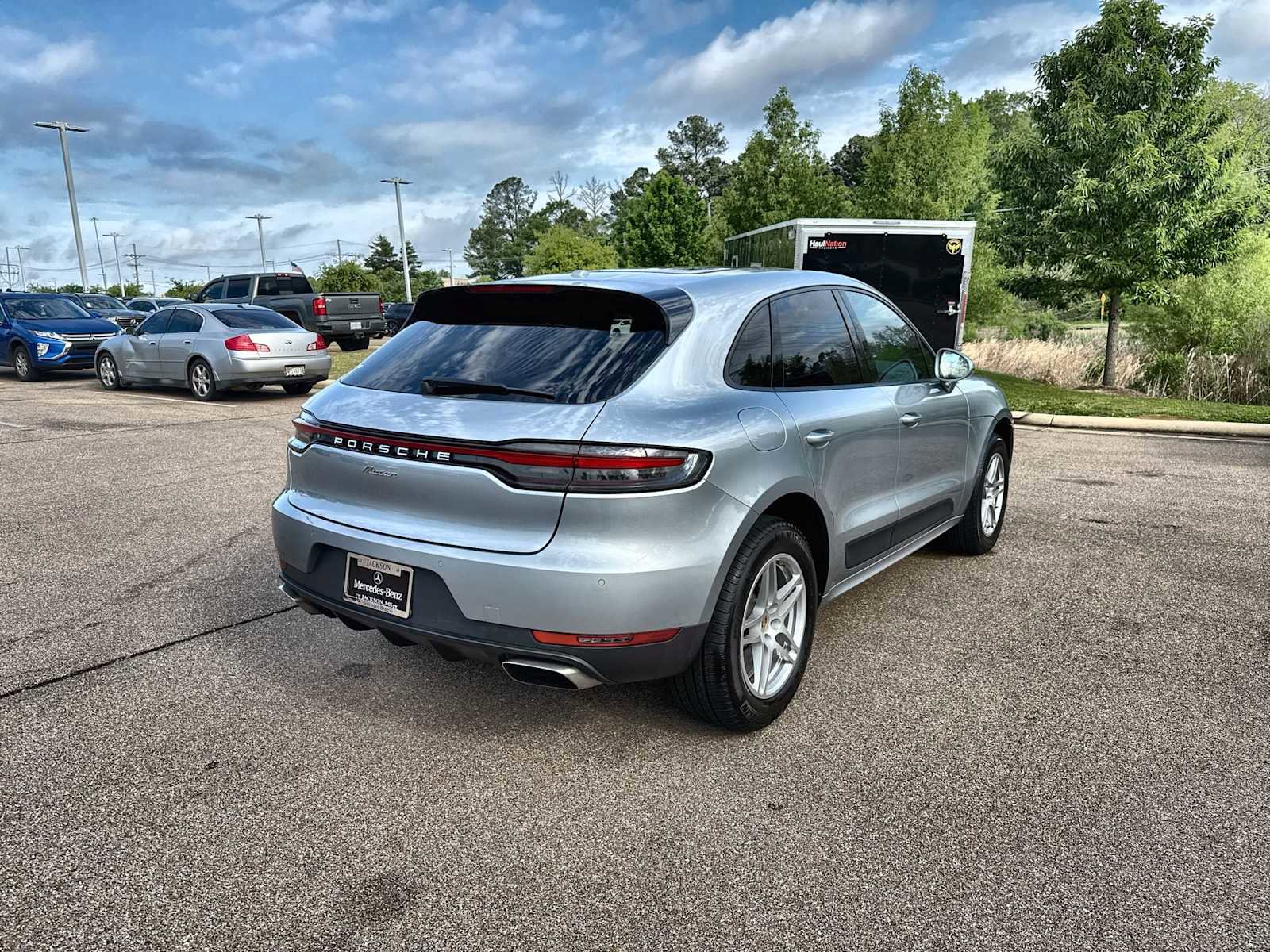 Used 2020 Porsche Macan image 8