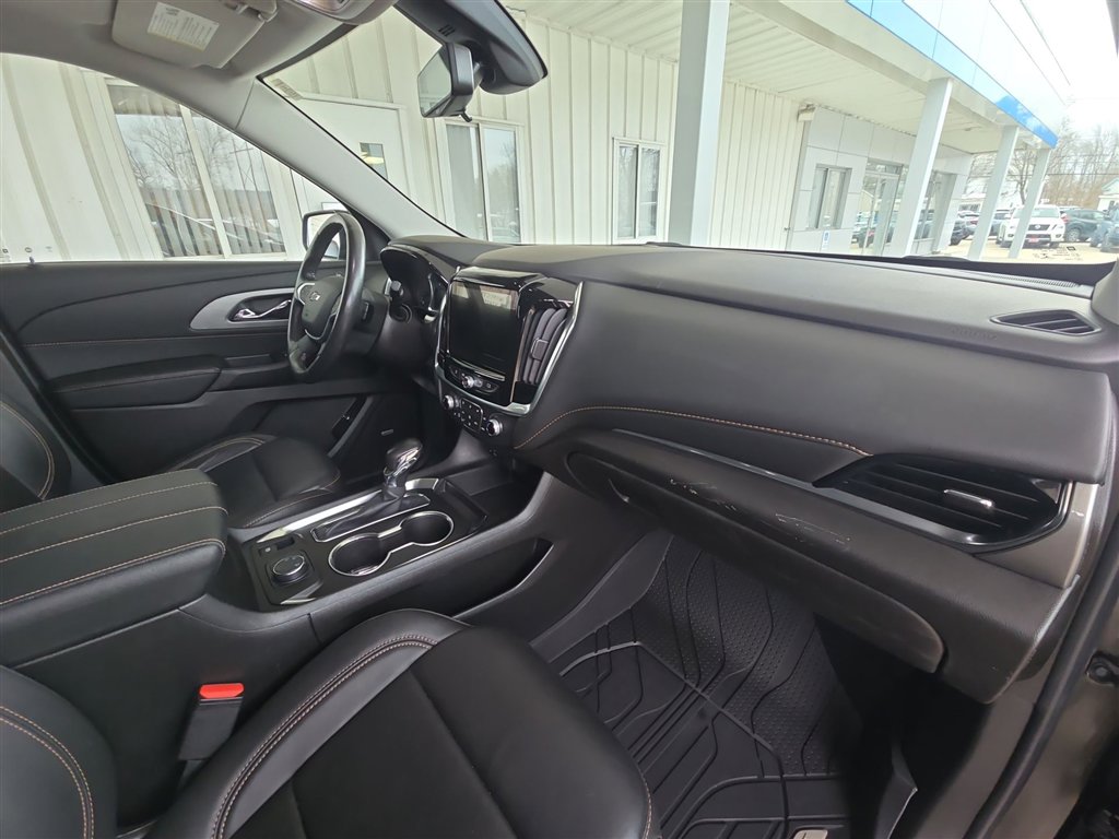 Used 2021 Chevrolet Traverse RS w/ LPO, Floor Liner Package image 29