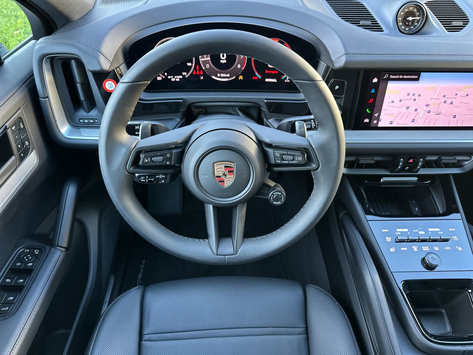 New 2025 Porsche Cayenne Coupe AWD/4WD image 15