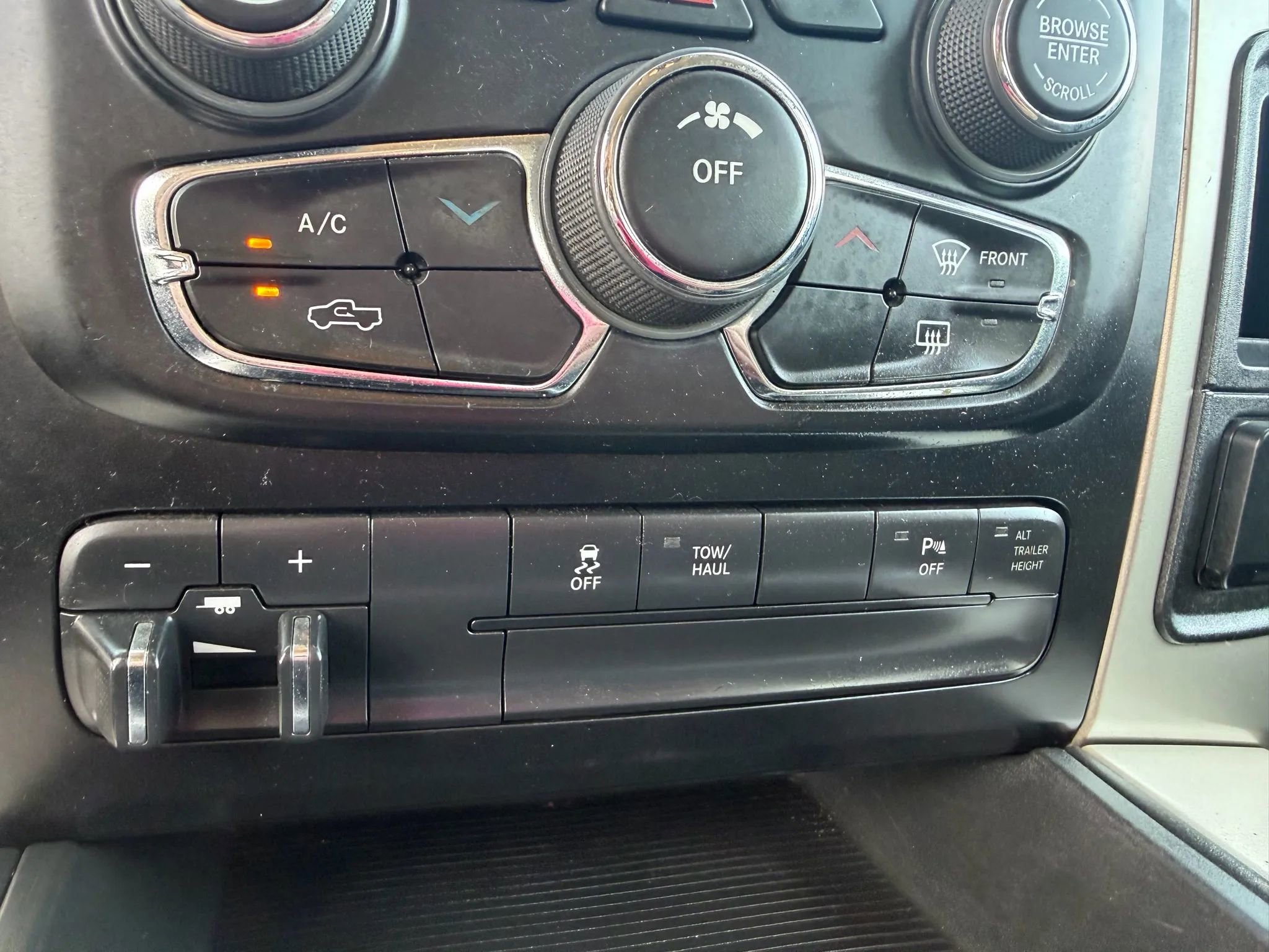 Used 2015 RAM 2500 Big Horn image 21