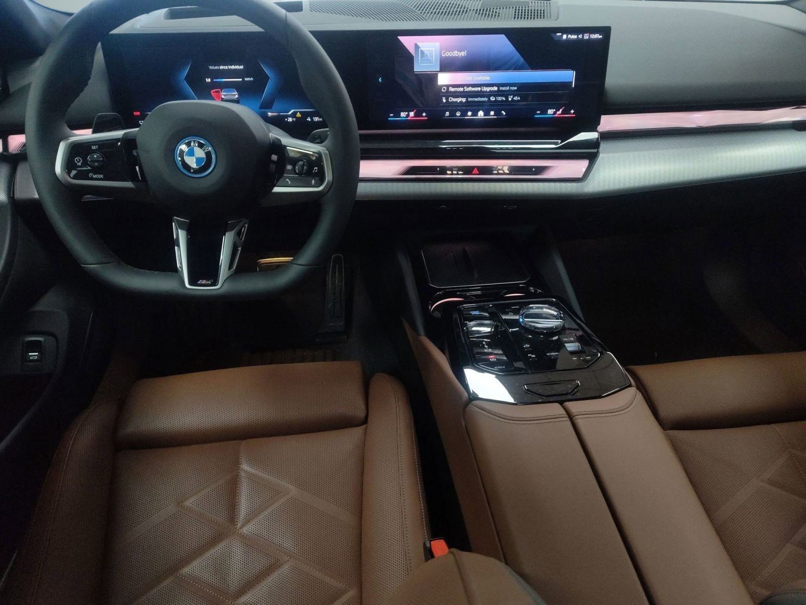 Used 2025 BMW i5 xDrive40 image 22