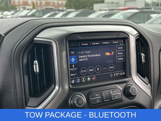 Used 2020 Chevrolet Silverado 1500 LT w/ Convenience Package AWD/4WD image 3