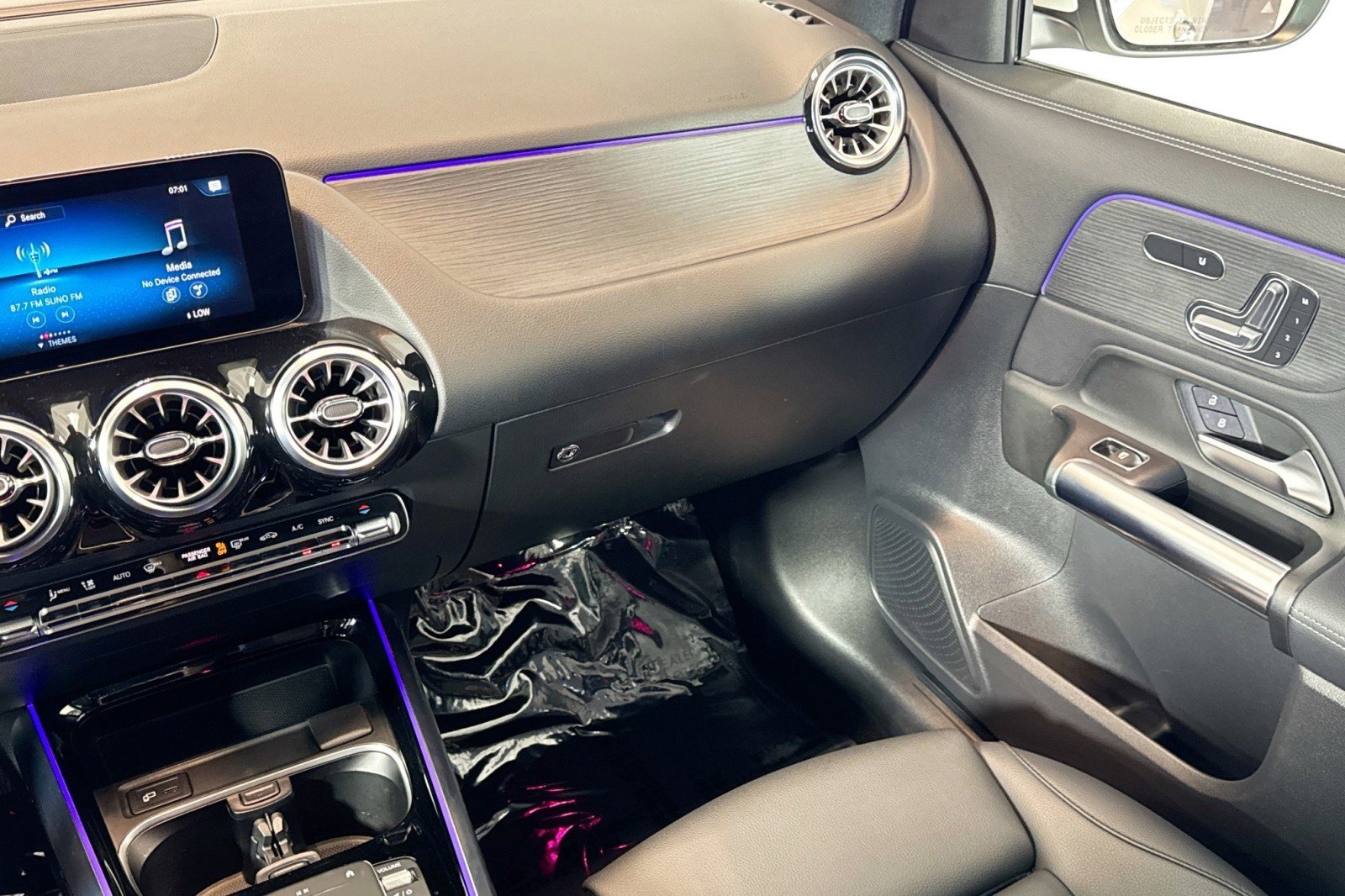 Certified 2023 Mercedes-Benz GLA 250 4MATIC w/ Premium Package image 21