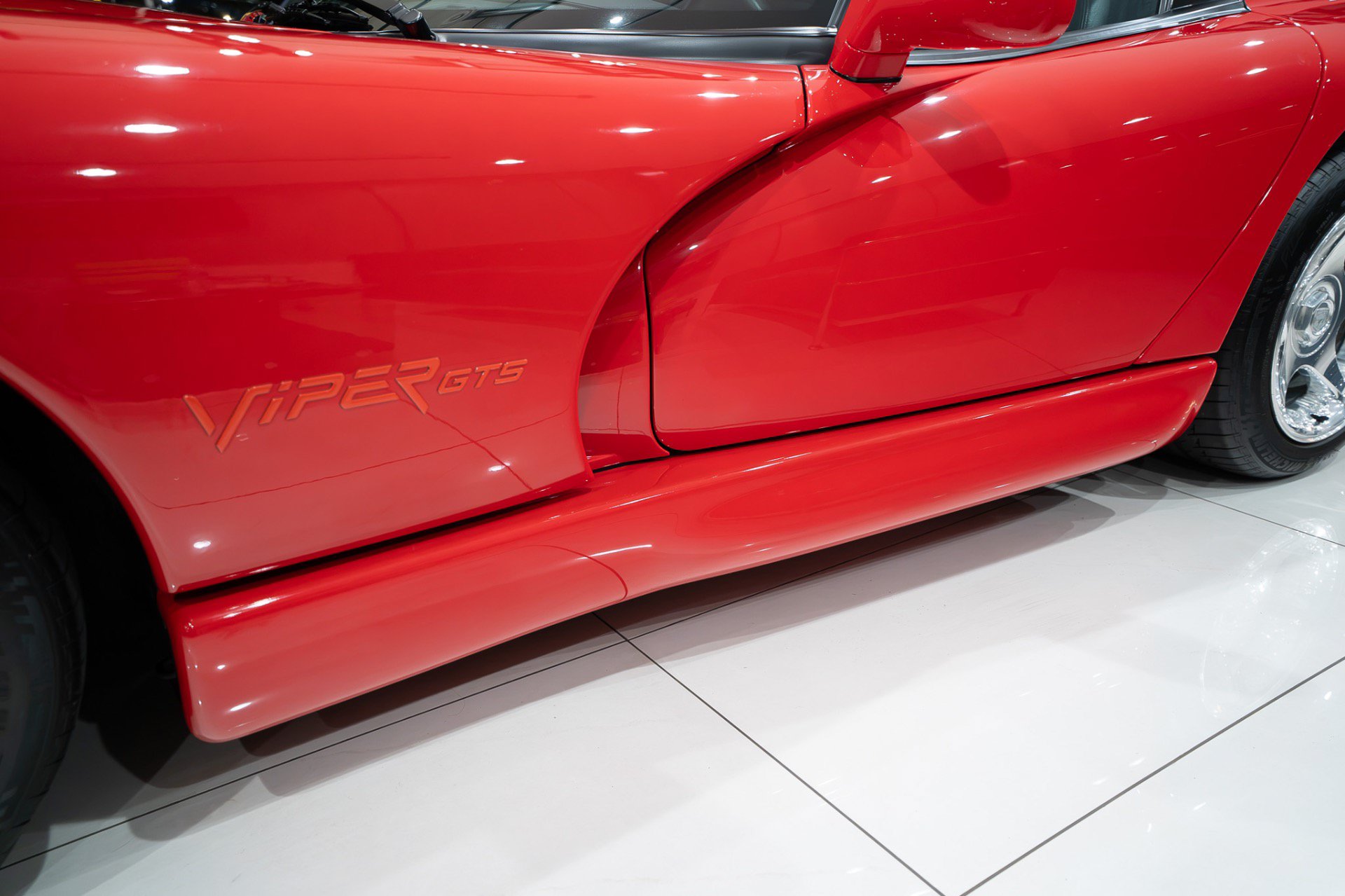 Used 1997 Dodge Viper GTS RWD image 43