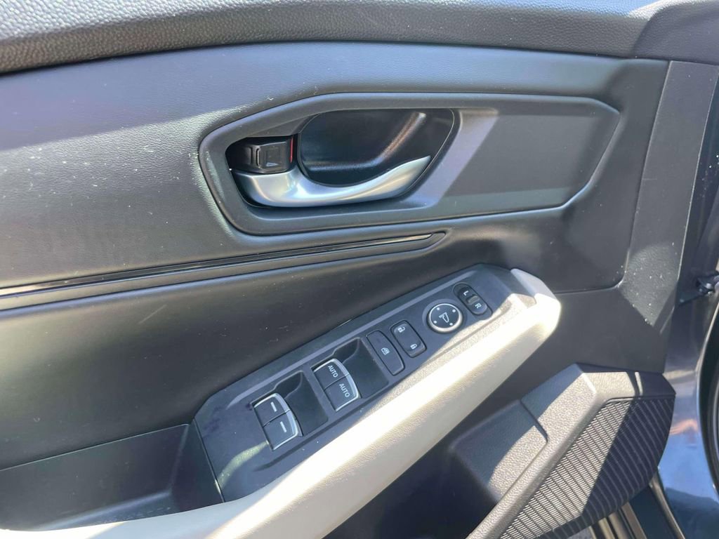 Certified 2023 Honda Accord EX image 17