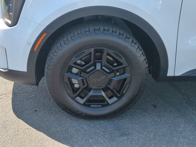 Certified 2025 Kia Sorento SX Prestige AWD/4WD image 11
