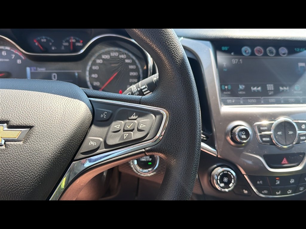 Used 2017 Chevrolet Cruze LT w/ LT True North Edition FWD image 15