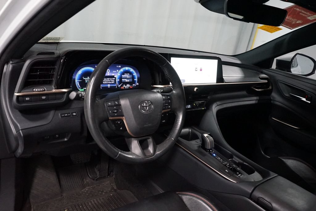 Used 2023 Toyota Crown AWD/4WD image 7