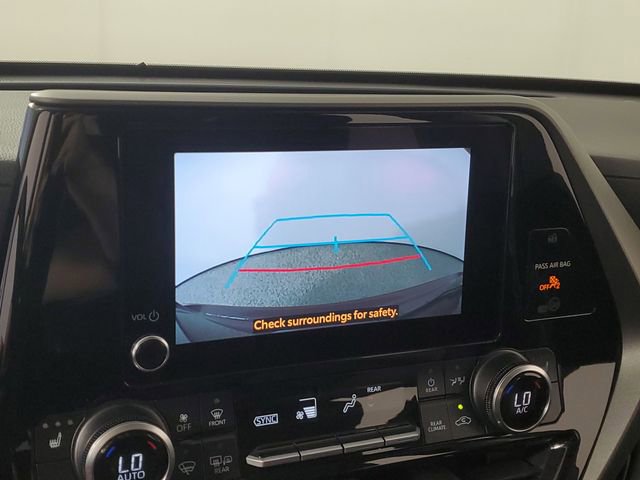 Used 2025 Toyota Highlander XLE image 31