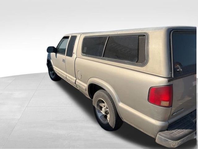Used 2002 Chevrolet S10 Pickup LS w/ LS Preferred Equipment Group image 6