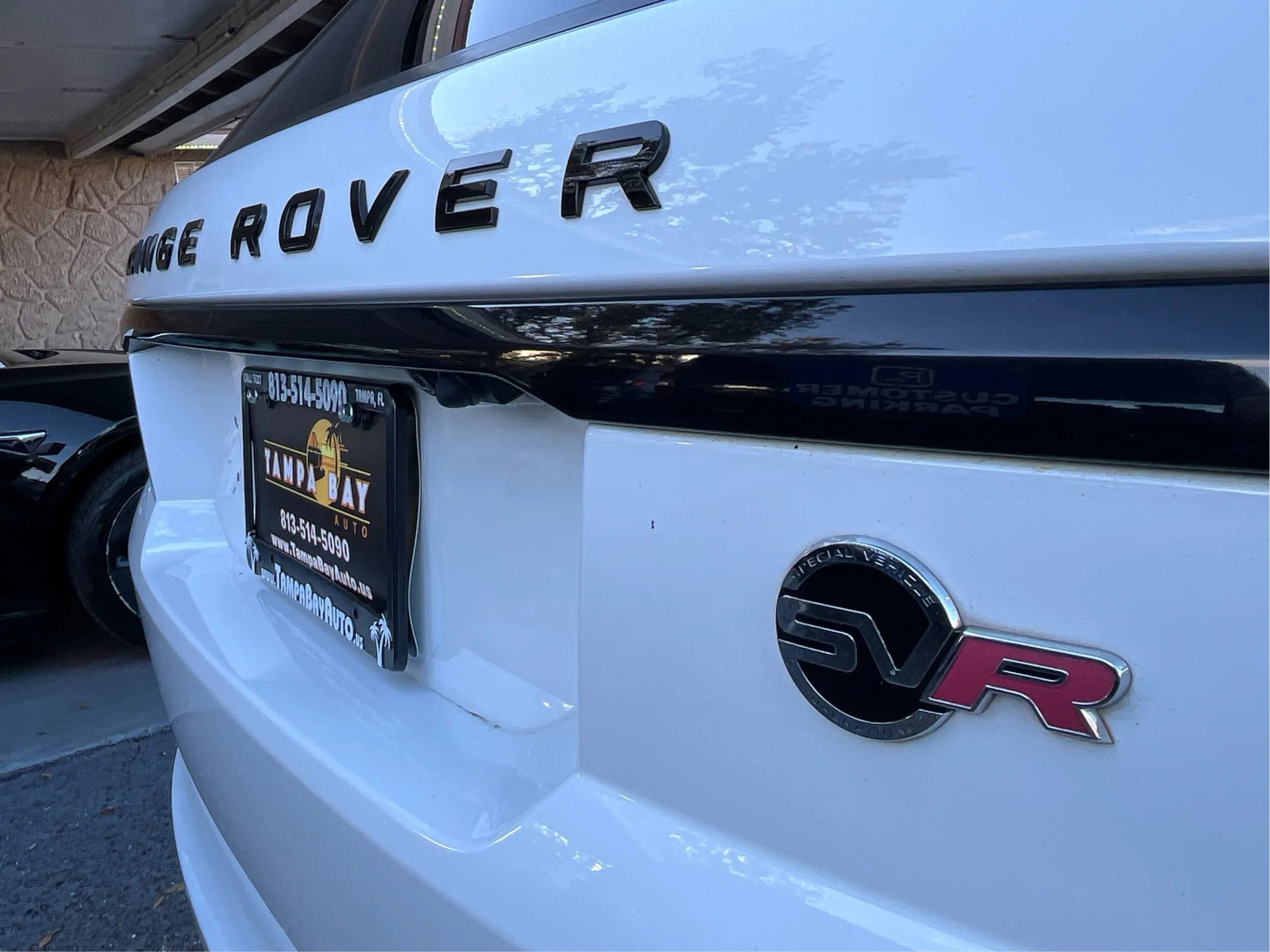 Used 2022 Land Rover Range Rover Sport SVR image 13