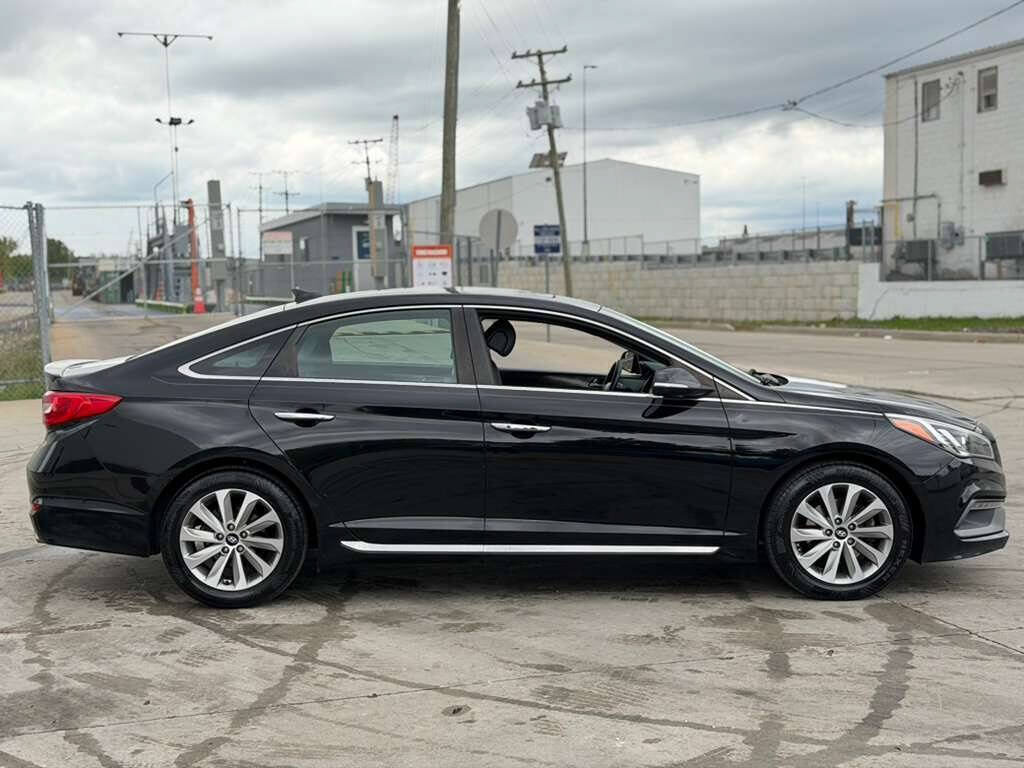 Used 2017 Hyundai Sonata Sport w/ Value Edition Package 02 FWD image 8