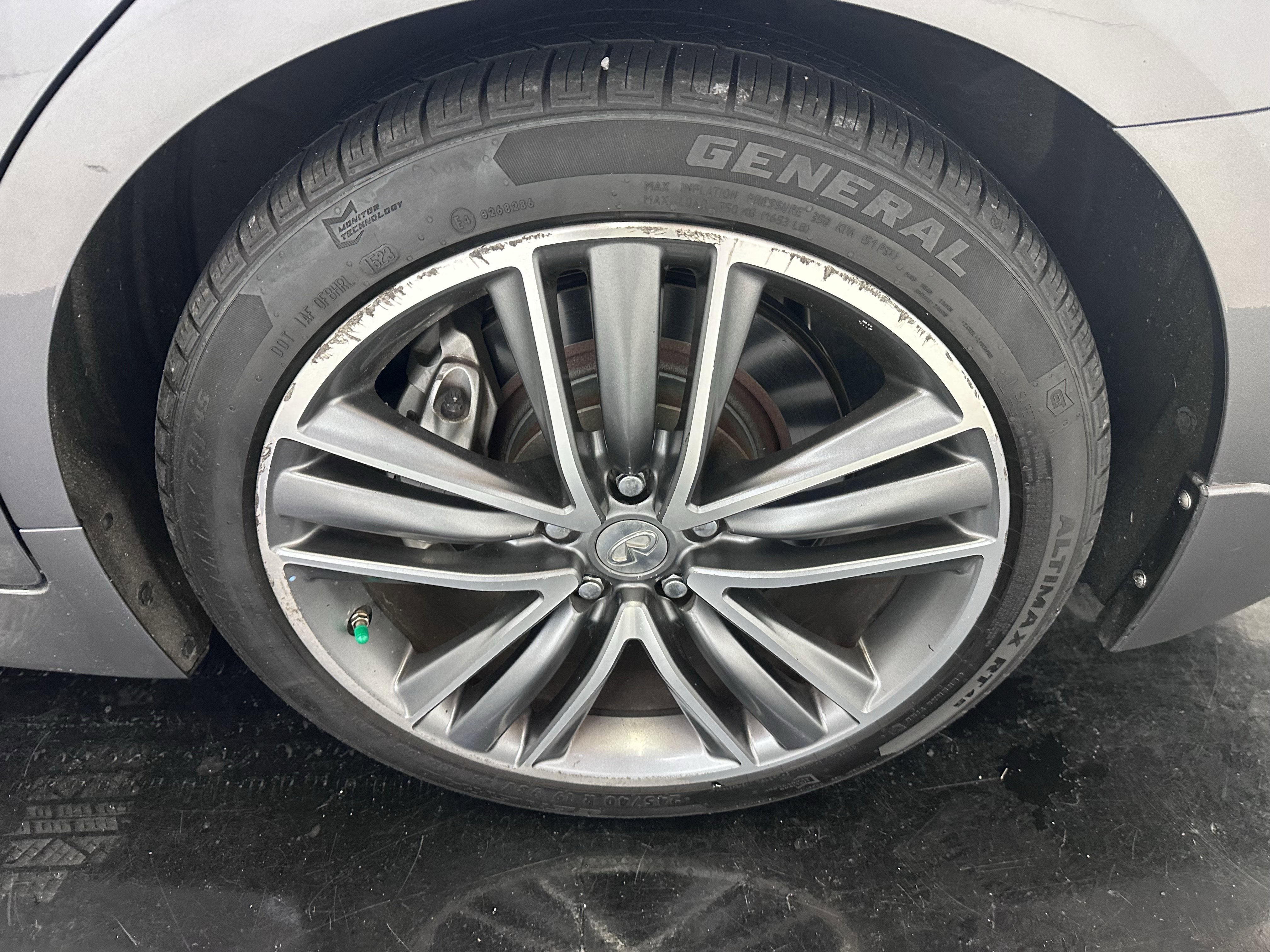 Used 2014 INFINITI Q50 Sport w/ Navigation Package image 23