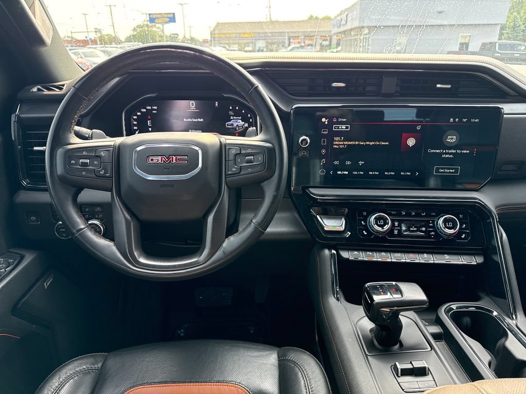 Used 2024 GMC Sierra 1500 AT4 AWD/4WD image 9