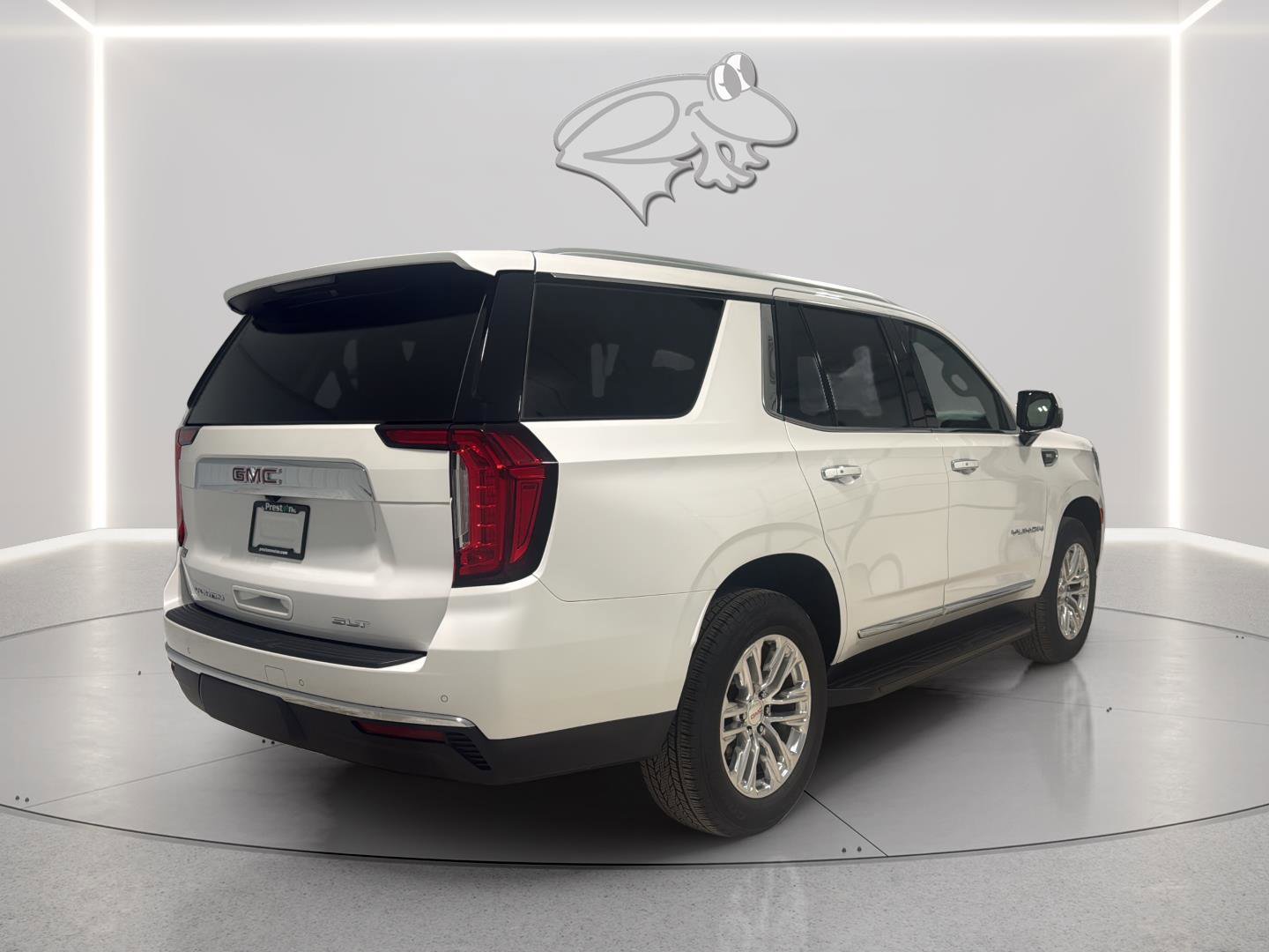 Used 2021 GMC Yukon SLT w/ SLT Premium Package image 6