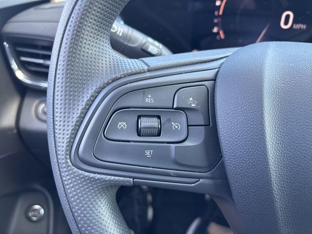 Used 2025 Buick Envista Preferred w/ Convenience II Package image 17