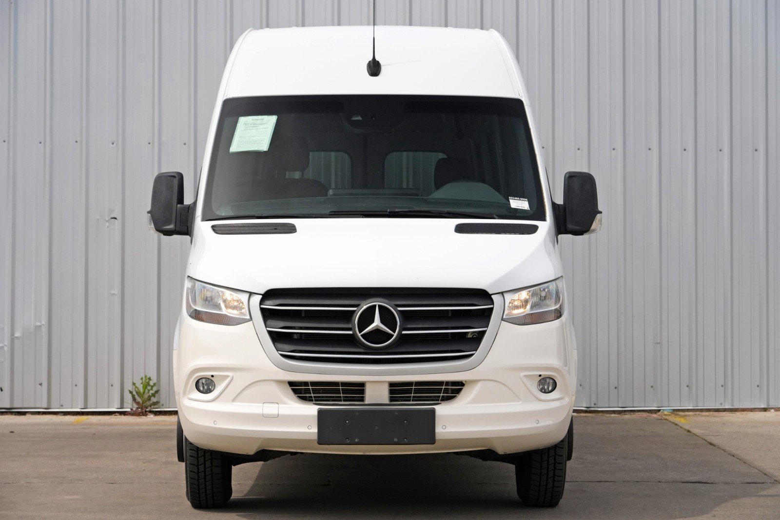 Used 2020 Mercedes-Benz Sprinter 3500 w/ Windows All Around Package image 7