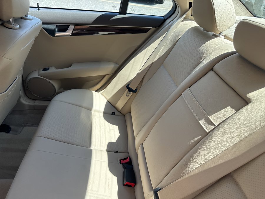 Used 2013 Mercedes-Benz C 300 Luxury image 20