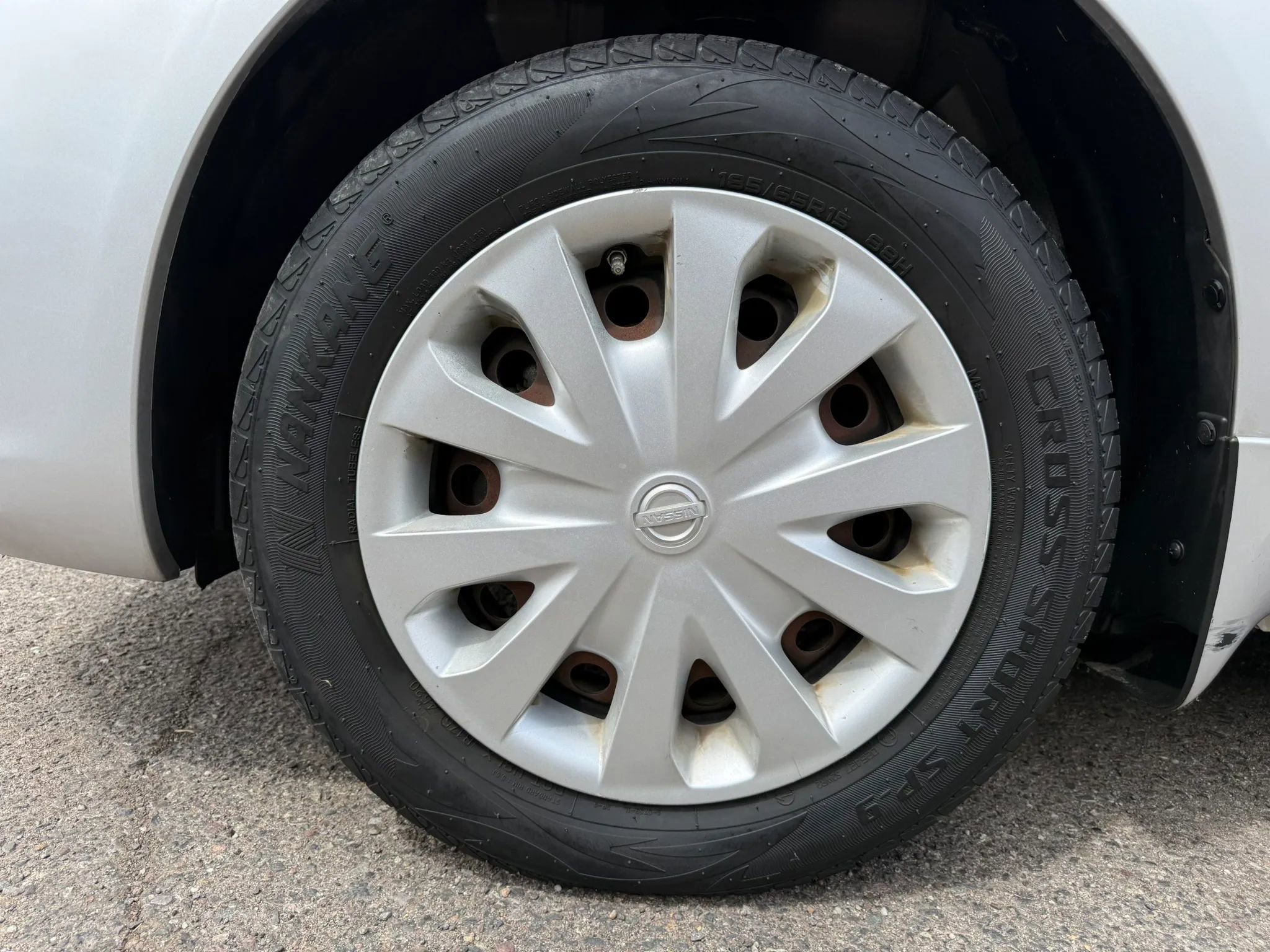 Used 2015 Nissan Versa SV image 44