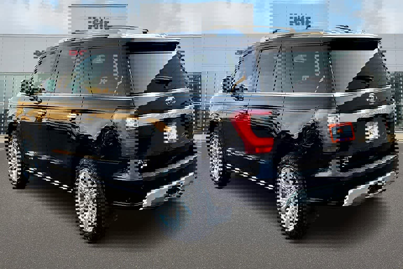 Used 2021 Ford Expedition Platinum AWD/4WD image 4