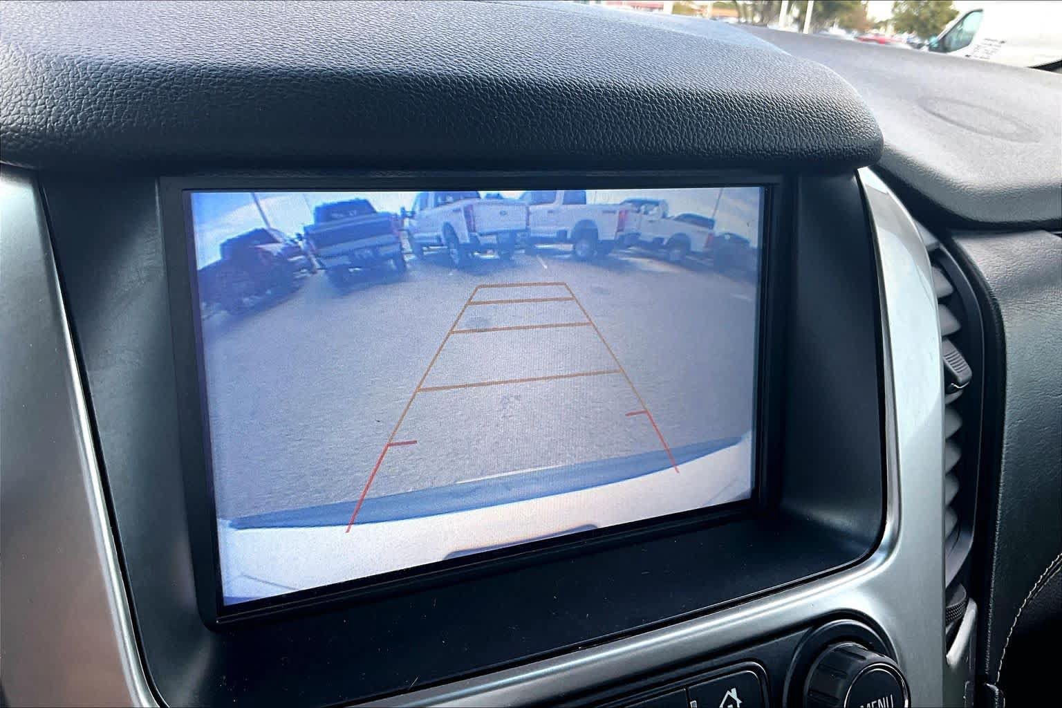 Used 2019 Chevrolet Tahoe LT w/ Luxury Package RWD image 26
