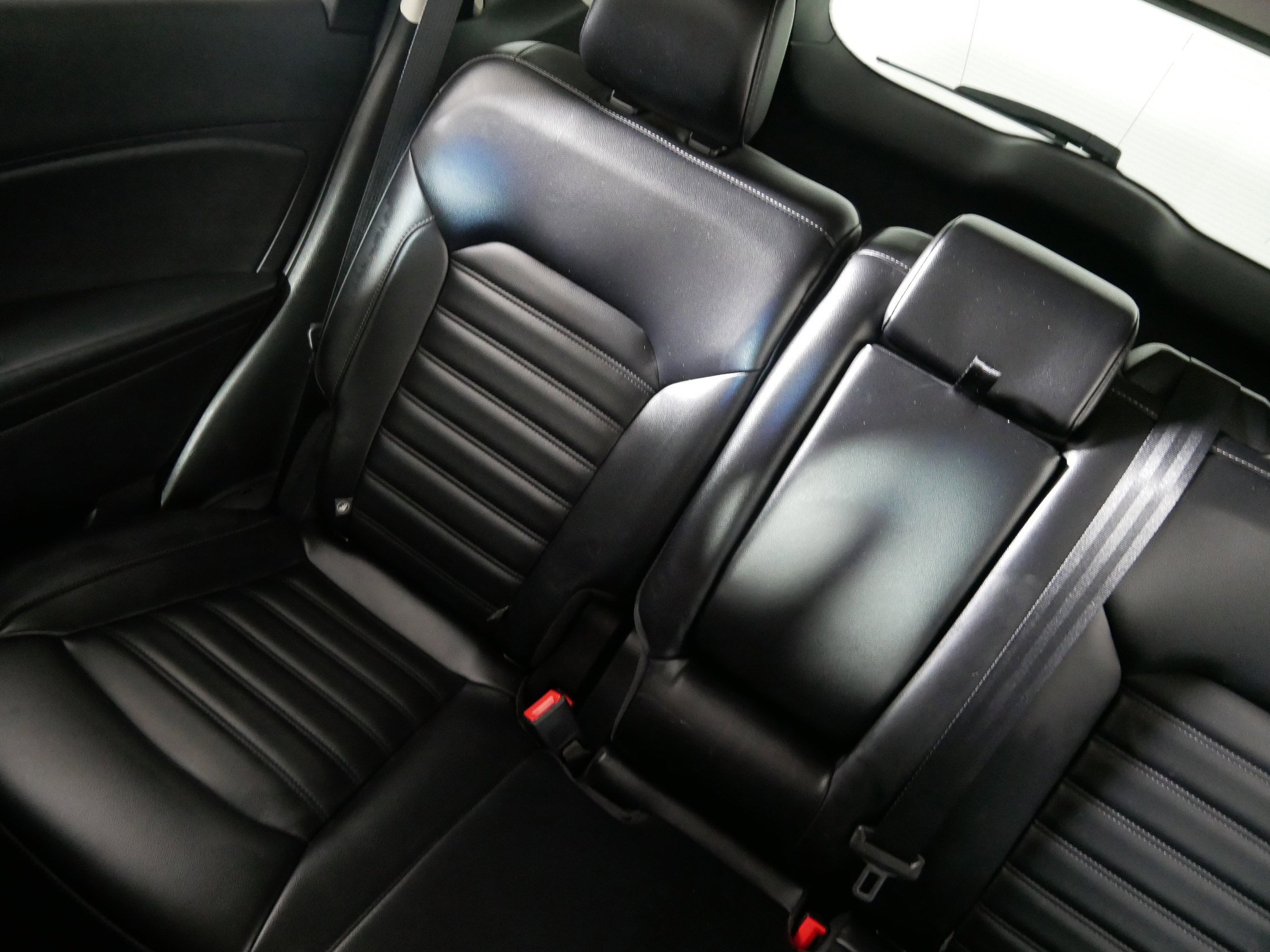 Used 2020 Ford Edge SEL AWD/4WD image 12