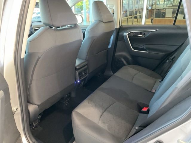 Used 2022 Toyota RAV4 XLE w/ Convenience Package image 17