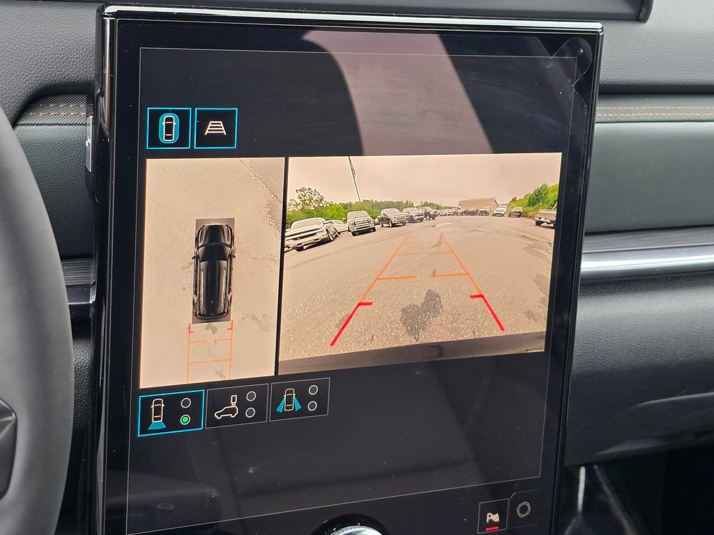 New 2026 GMC Terrain AT4 w/ Technology Package II AWD/4WD image 9