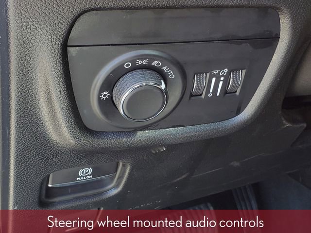 Used 2024 Jeep Grand Cherokee L Altitude AWD/4WD image 17