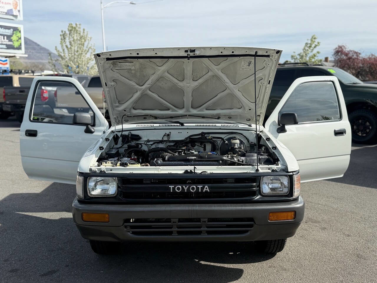 Used 1991 Toyota Pickup 2WD Regular Cab image 35