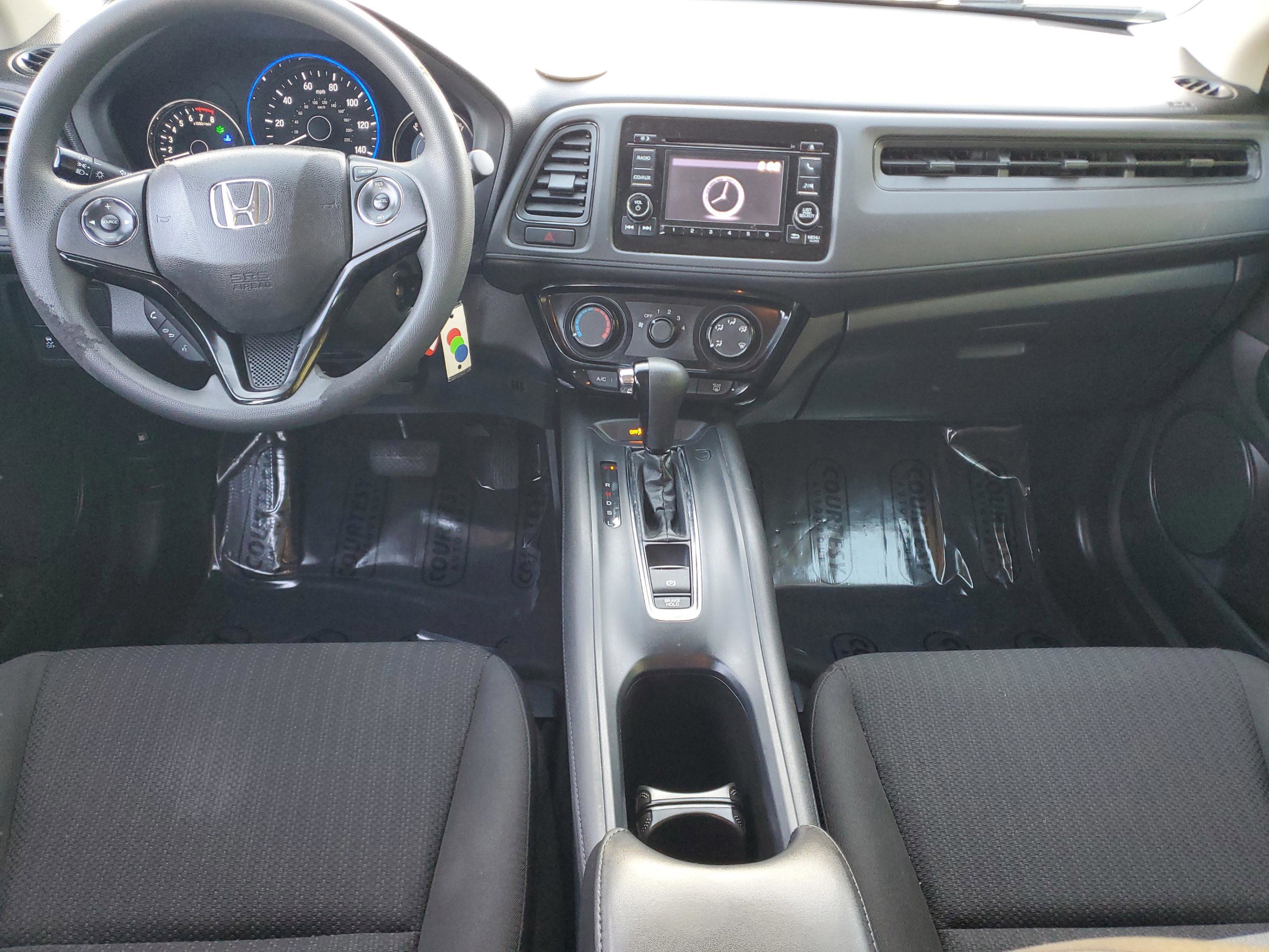 Used 2017 Honda HR-V LX image 10