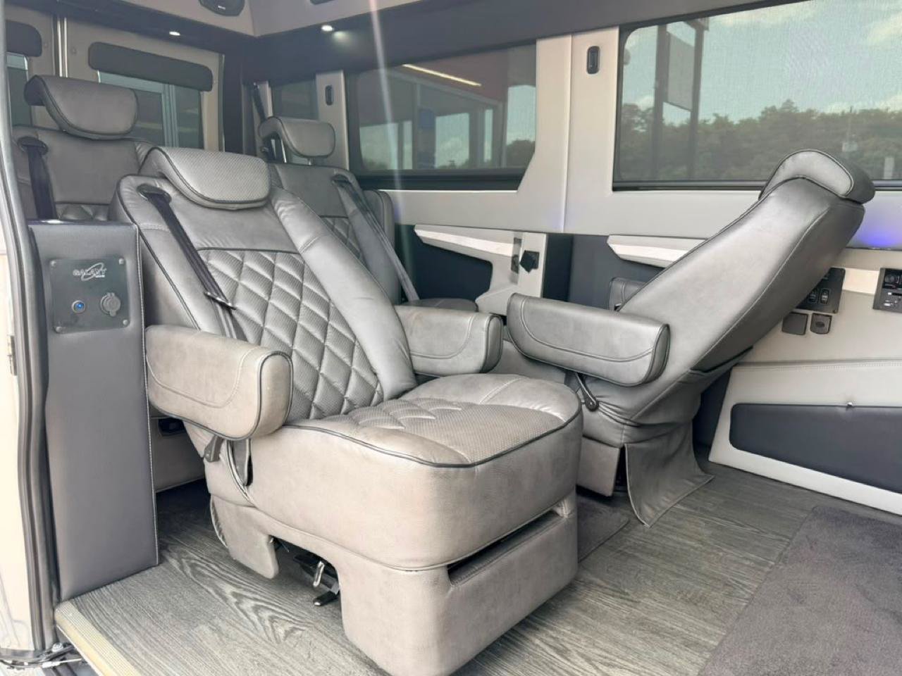 Used 2023 RAM ProMaster 2500 w/ Premium Convenience Group (B) FWD image 33