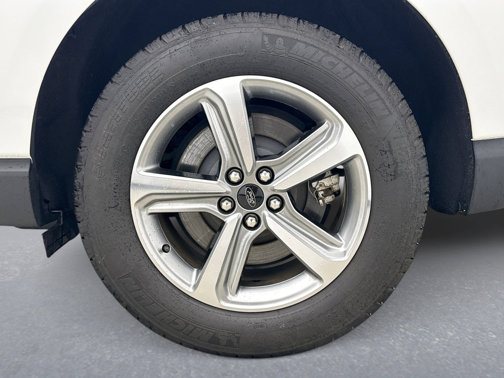 Used 2024 Ford Edge SEL w/ Convenience Package image 20