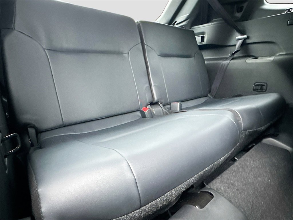 New 2025 Mitsubishi Outlander SE image 29