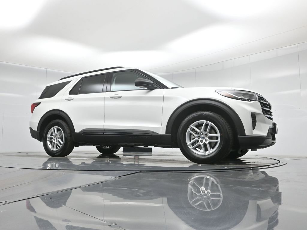 New 2026 Ford Explorer Active image 47