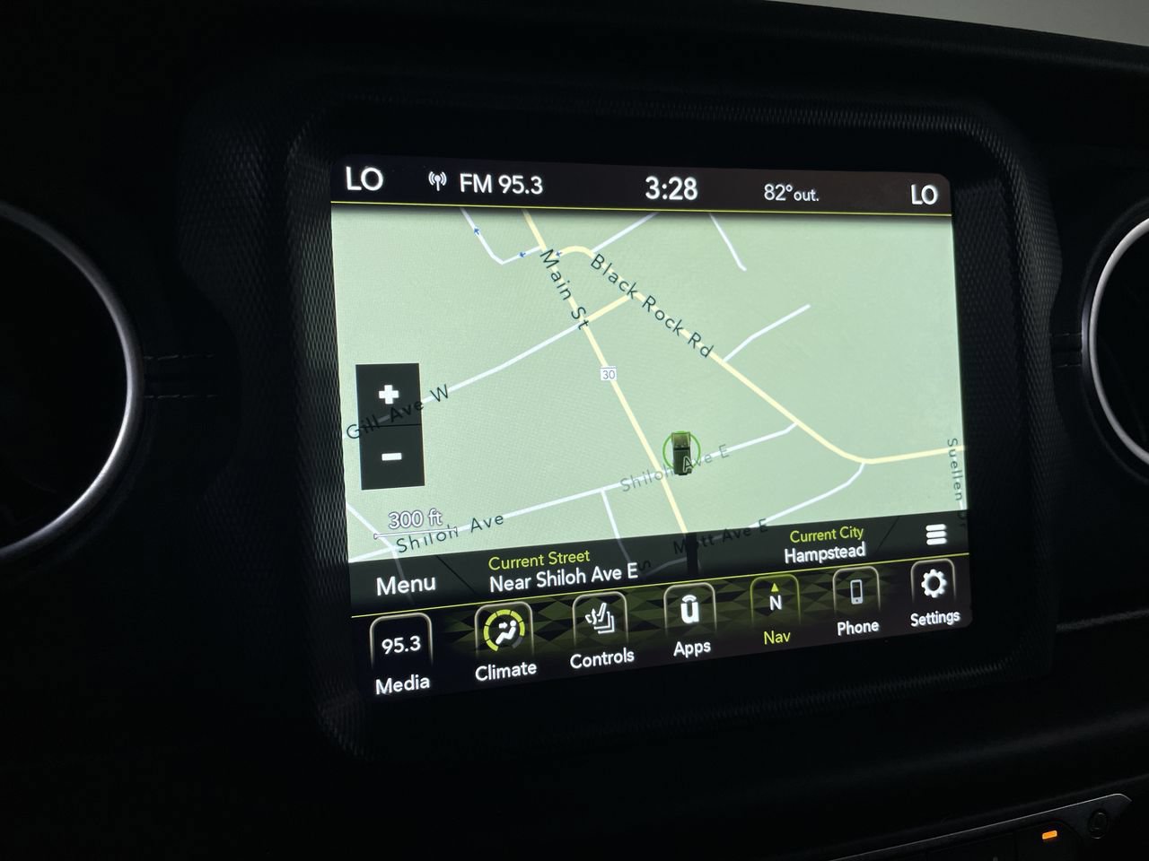 Used 2020 Jeep Wrangler Unlimited Sahara AWD/4WD image 18