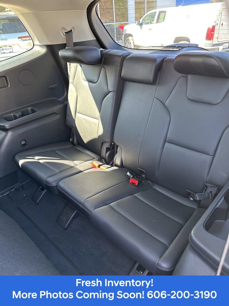 Used 2023 Kia Telluride LX AWD/4WD image 13
