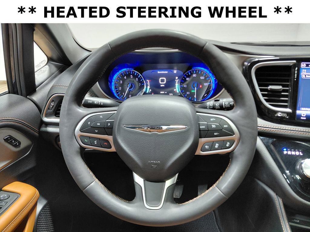 Used 2024 Chrysler Pacifica Pinnacle w/ Trailer Tow Group FWD image 20