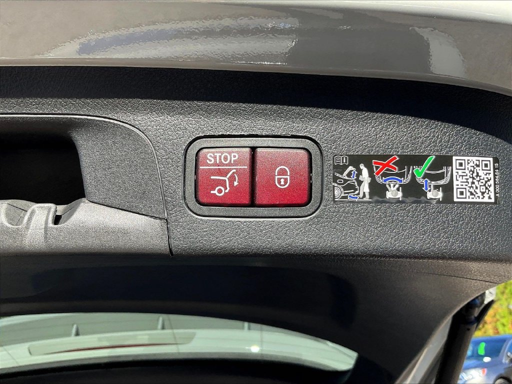Certified 2025 Mercedes-Benz GLE 350 4MATIC image 38