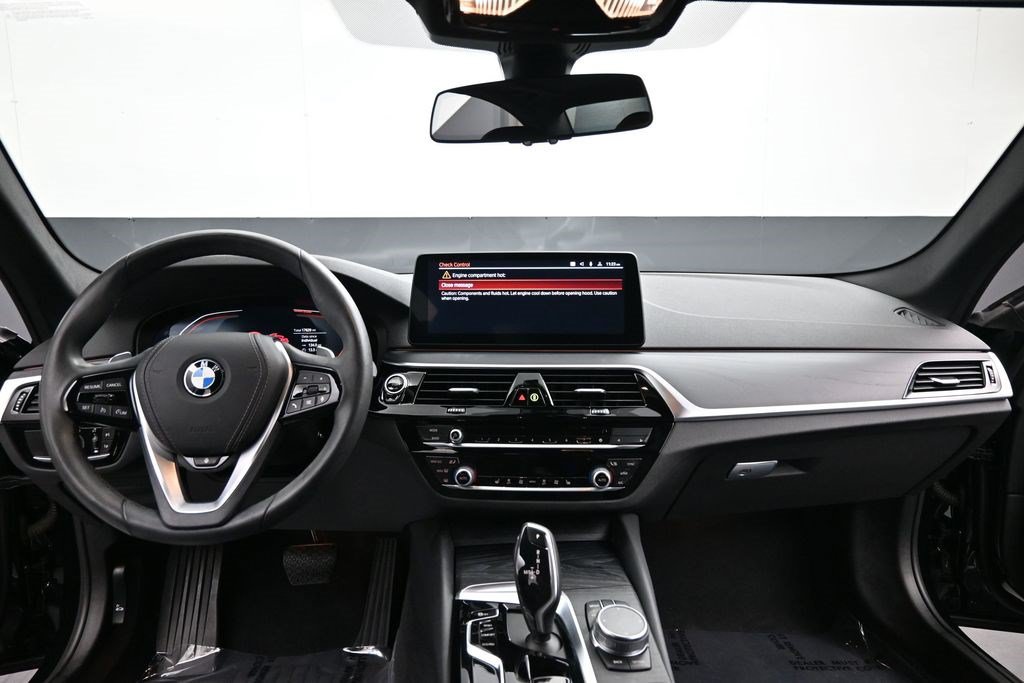 Used 2023 BMW 530i xDrive w/ Premium Package AWD/4WD image 12
