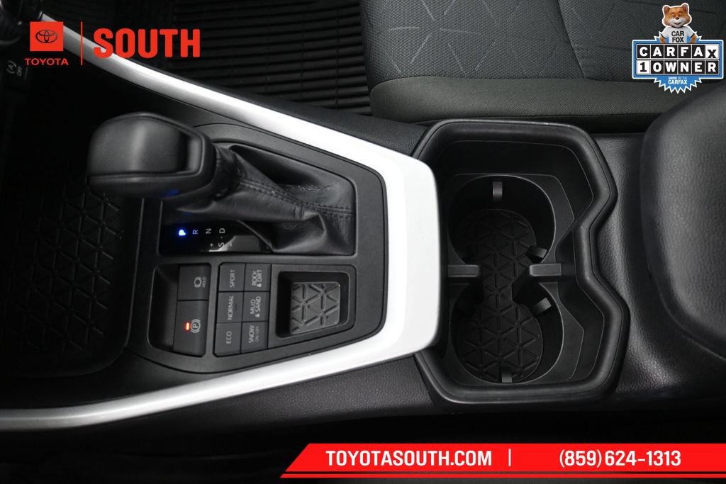 Used 2022 Toyota RAV4 XLE w/ Convenience Package AWD/4WD image 19